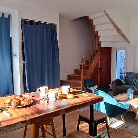 Holiday home Ninette Agreable Maison Avec Vue Sur Le Chenal